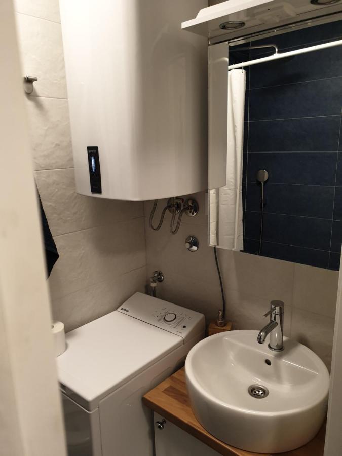 Tito Lux Appartement Belgrado Buitenkant foto
